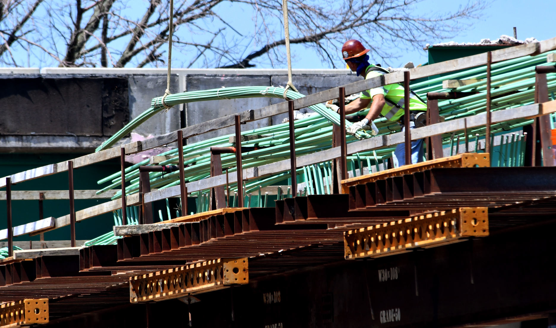 Construction on the new Interstate 74 bridge update.